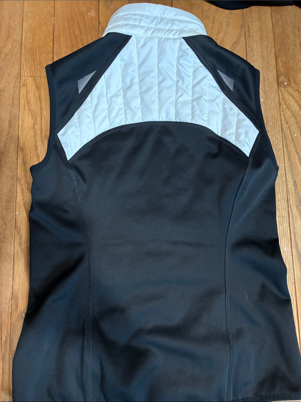 Eddie Bauer White and Black Quilted Hybrid Vest - Picture 5 of 5